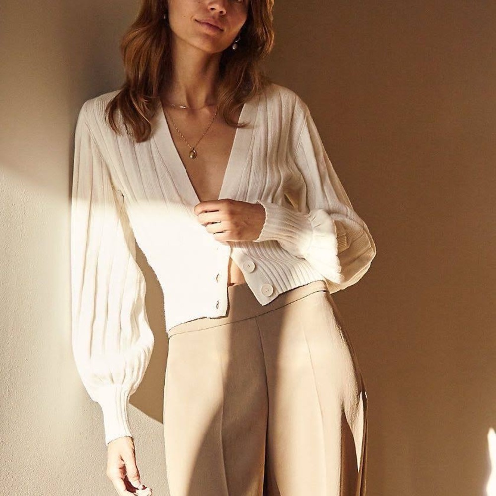Aritzia Wilfred Plunge Front Cardigan